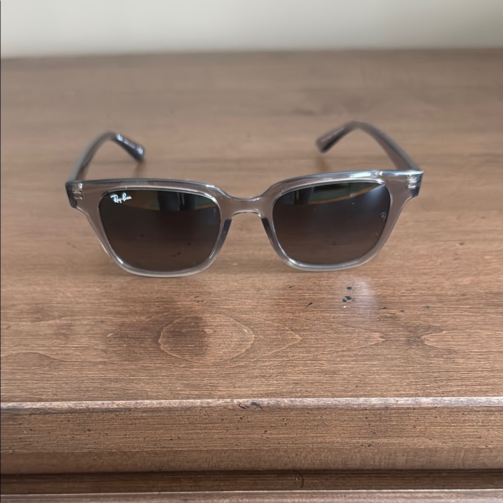 Ray-Ban Transparent Gray Sunglasses